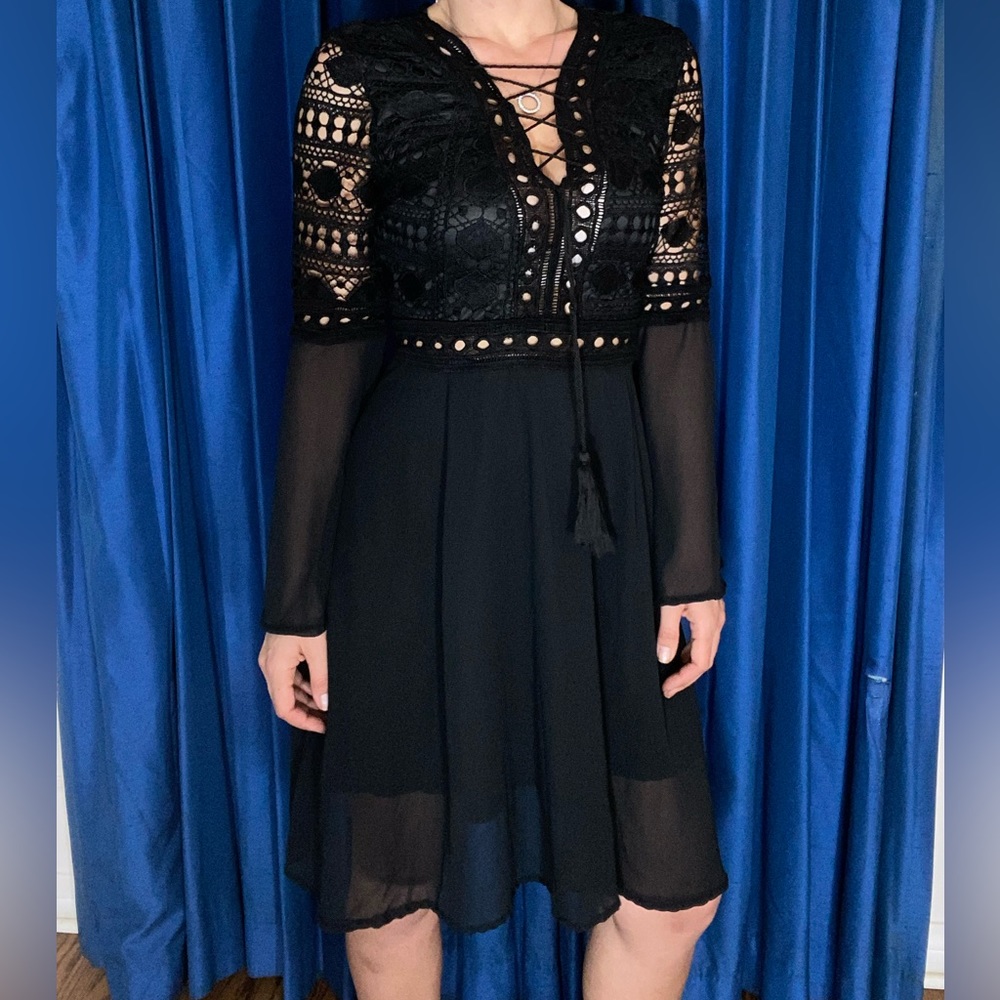 Authentic dress .